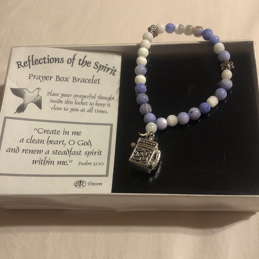Lavender & White Prayer Box Bracelet